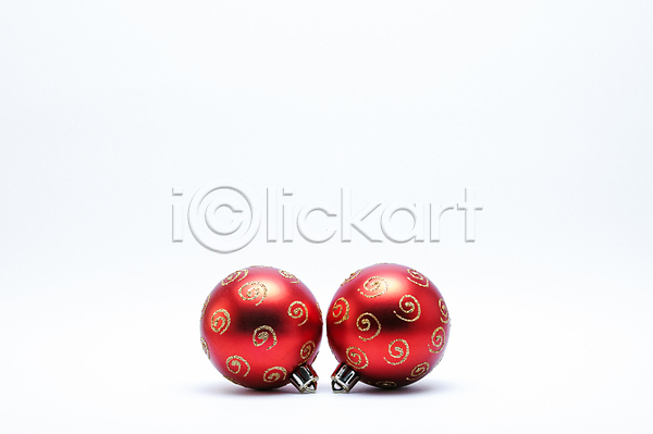 사람없음 JPG 포토 해외이미지 고립 공 백그라운드 빨간색 은색 장식 장식볼 축제 크리스마스 해외202004 황금 흰색