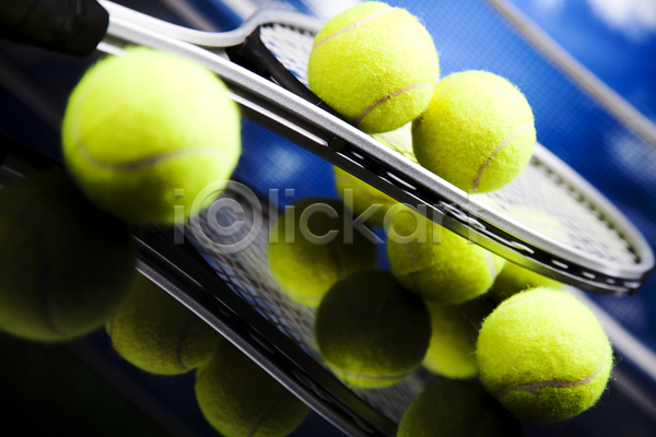 사람없음 JPG 근접촬영 소프트포커스 아웃포커스 포토 해외이미지 네트 반사 실내 테니스 테니스공 테니스라켓 테니스용품 해외202004