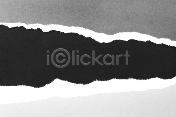 떨어짐 사람없음 JPG 포토 해외이미지 흑백 가장자리 검은색 공백 구멍 그래픽 그런지 단절 디자인 백그라운드 손상 시트 신용카드 엘리먼트 종이 질감 찢어짐 추상 카피스페이스 틈 판지 펼침 평야 프레임 해외202004 회색