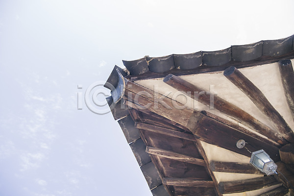 사람없음 JPG 포토 경상북도 군자마을 안동 야외 전통 주간 지붕 지붕처마 처마 풍경(경치) 하늘 한국 한옥