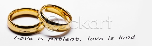 사랑 축복 축하 함께함 사람없음 JPG 포토 해외이미지 2 결혼 결혼식 그림자 기념일 기독교 문장 반지 발렌타인데이 백그라운드 보석 빛 성경 신성 신앙심 심볼 쌍 약혼 오픈 읽기 제안 종교 종이 커플 텍스트 통일 페이지 프로포즈 하트 해외202004 해외포토 황금