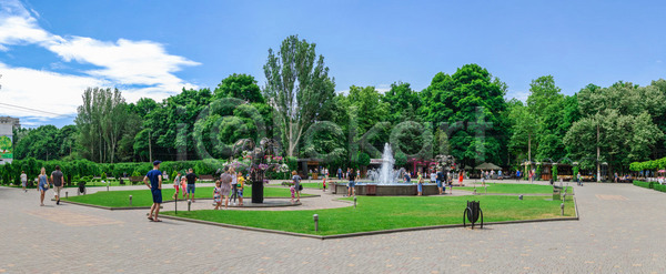 고독 뜨거움 산책 휴식 사람 사람없음 어린이 JPG 포토 해외이미지 가로등 가족 감정 공원 꽃 나무 도로 도시 도시풍경 모서리 문화 백그라운드 벤치 분수 사생활 식물 야외 여름 여행 영화관 옛날 우크라이나 유럽 자연 정사각형 조각 파노라마 하늘 해외202004 해외포토 회복