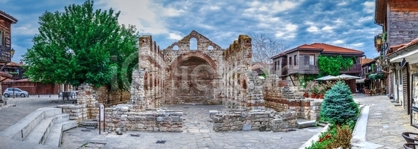 사람없음 JPG 포토 해외이미지 건축양식 골동품 교회 구시가지 도시 바다 박물관 벽 불가리아 비잔틴 산책로 섬 성 아침 야외 여름 여행 역사 유럽 탑 파노라마 파멸 풍경 해외202004 해외포토 휴가 휴양지