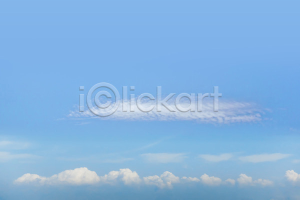 사람없음 JPG 포토 해외이미지 구름(자연) 내추럴 바다 백그라운드 파란색 풍경(경치) 하늘 해외202004 환경 흰색