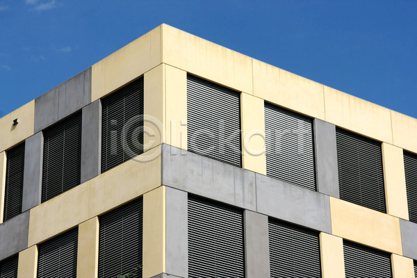 사람없음 JPG 포토 해외이미지 건물 건축양식 고층빌딩 금융 기관 노란색 도시 도심 비즈니스 사무실 스위스 외관 유럽 큼 해외202004