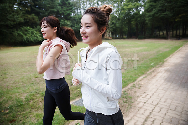 우정 20대 30대 두명 성인 성인여자만 여자 한국인 JPG 옆모습 포토 건강관리 공원 달리기 상반신 싱글라이프 야외 우먼라이프 조깅 주간 친구
