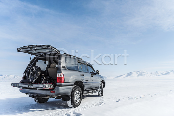 사람없음 JPG 포토 겨울 눈(날씨) 몽골 산 설원 아시아 야외 여행 자동차 자동차트렁크 주간 하늘
