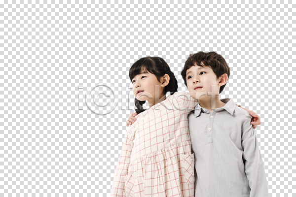 다정 남자 두명 사람 어린이 어린이만 여자 한국인 PNG 로우앵글 앞모습 편집이미지 상반신 서기 어깨동무 응시 친구 편집소스