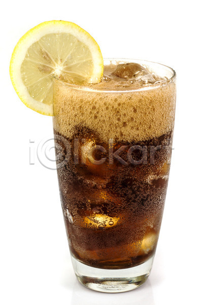 신선 추위 사람없음 JPG 포토 해외이미지 갈색 갈증 고립 냉동 디저트 레몬 설탕 소다 얼음 에너지 여름(계절) 음료 카페인 칼로리 콜라 패스트푸드 해외202004
