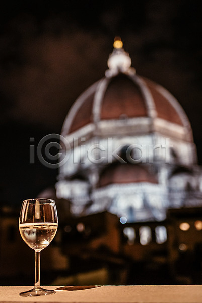 사람없음 JPG 아웃포커스 포토 두오모성당 빛 성당 야간 야경 야외 와인 와인잔 유럽 유럽풍경 이탈리아 풍경(경치) 피렌체 해외 해외풍경