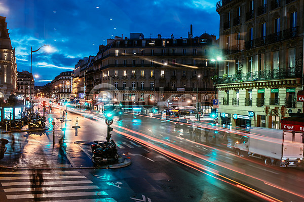 사람없음 JPG 포토 거리 건물 구름(자연) 도로 빛 새벽 신호등 야외 유럽 유럽풍경 자동차 주간 파리(프랑스) 풍경(경치) 프랑스 하늘 해외 해외풍경