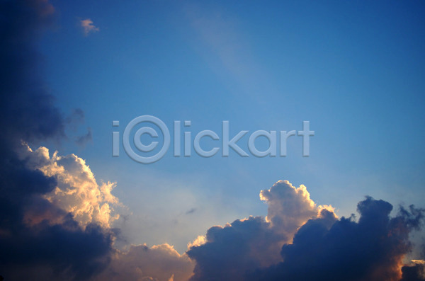 만족 사람없음 JPG 포토 해외이미지 구름(자연) 날씨 바람 빛 야외 자연 추상 컬러풀 태양 풍경(경치) 하늘 해외202004 햇빛