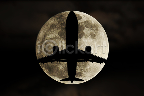 사람없음 JPG 실루엣 포토 해외이미지 달 보름달 비행기 야간 야외 해외202004
