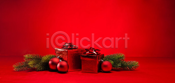 사랑 축하 사람없음 JPG 아이콘 포토 해외이미지 겨울 결혼 계절 공 금속 기념 나뭇가지 내부 노엘 디자인 리본 반사 빛 빨간색 생일 선물 심볼 엘리먼트 여의주 오브젝트 은색 장식 장식볼 전통 초록색 축제 크리스마스 크리스마스장식 파티 해외202004 해외포토 휴가