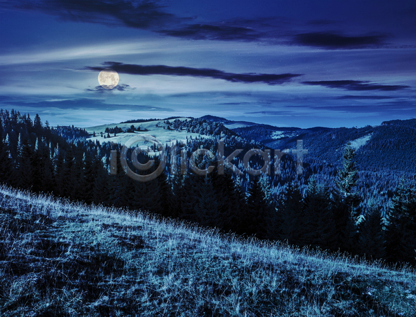 사람없음 JPG 포토 해외이미지 달 보름달 산 야간 야외 언덕 파란색 풍경(경치) 하늘 해외202004