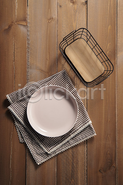 사람없음 JPG 포토 그릇 나무배경 도자기 스튜디오촬영 식탁보 실내 접시 철제바구니