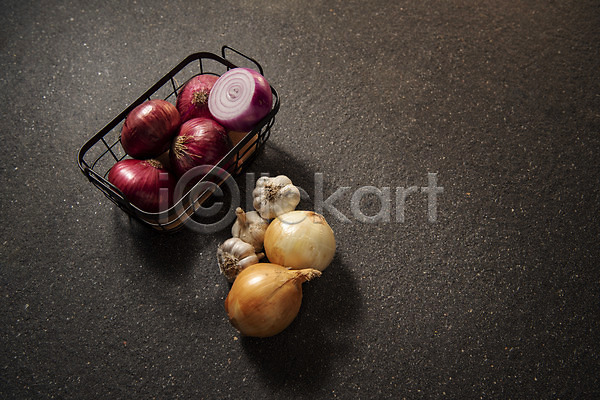 사람없음 JPG 포토 단면 마늘 바구니 스튜디오 스튜디오촬영 실내 양파 여러개 적양파 채소