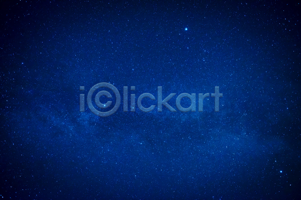 추위 사람없음 JPG 포토 해외이미지 검은색 구멍 깊이 남색 방법 백그라운드 벽지 별 별자리 빛 성운 야간 야외 어둠 우주 은하계 자연 점성술 질감 창조 천문학 추상 코스모스(꽃) 큼 파란색 퓨전 하늘 해외202004