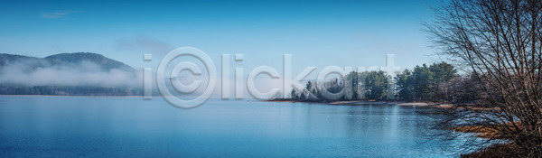 시원함 신선 추위 침묵 사람없음 JPG 포토 해외이미지 11월 가로 가을 가장자리 강 계절 광 구름 내추럴 다리찢기 물 분열 뿌연 속도 수평선 아침 안개 야외 어둠 자연 젖음 촉촉함 하늘 해외202004 해외포토 호수 회색