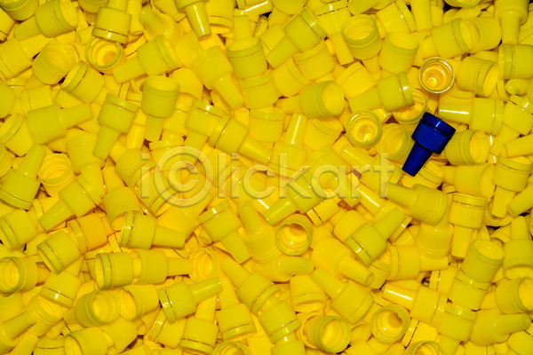 사람없음 JPG 포토 해외이미지 1 공백 노란색 똑같은 많음 싱글 질감 큼 파란색 패턴 플라스틱 해외202004