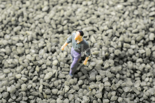 사람없음 JPG 포토 해외이미지 모래 실내 인물미니어처 해외202004 회색배경