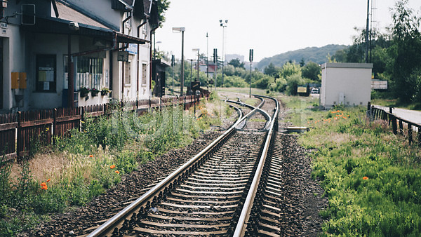 감성 사람없음 JPG 포토 기차역 기찻길 도시풍경 동유럽 야외 여행 유럽풍경 주간 철도의날 체코 풀(식물) 풍경(경치) 프라하