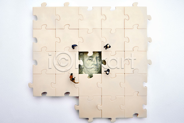 사람모양 성인 여러명 JPG 포토 하이앵글 스튜디오촬영 실내 얼굴 퍼즐 퍼즐조각 피규어