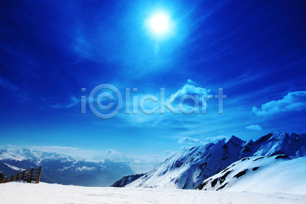 사람없음 JPG 포토 해외이미지 겨울 겨울풍경 구름(자연) 맑음 설산 야외 자연 주간 태양 하늘 해외202004