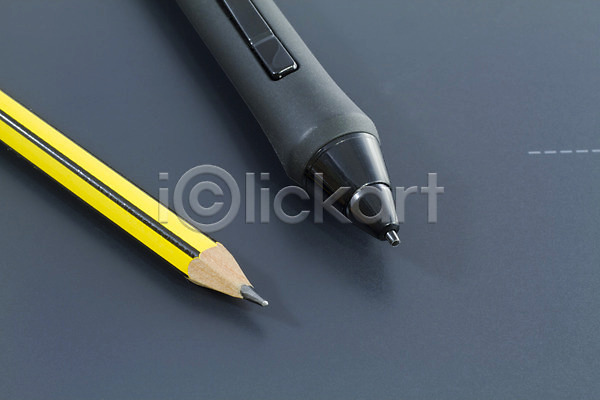 사람없음 JPG 포토 해외이미지 그리기 그림 디자인 디지털 미술 알약 연필 컴퓨터 해외202004 흑연