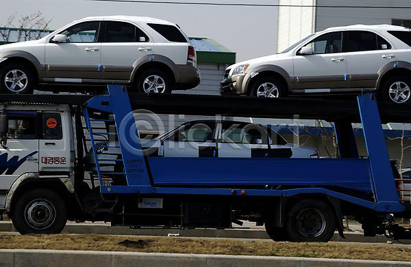 사람없음 JPG 포토 교통 대형트럭 백그라운드 산업 야외 운반 운송업 육상교통 자동차 주간 차량운반차 트럭