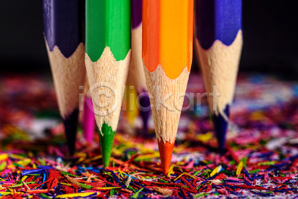 사람없음 JPG 포토 해외이미지 노란색 빨간색 색연필 연필 초록색 컬러풀 크레파스 파란색 해외202004 흰색