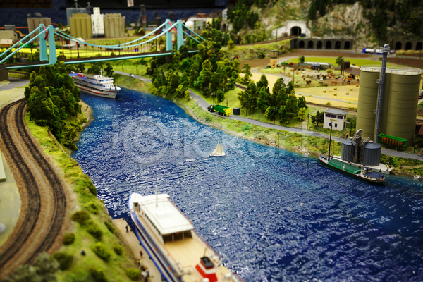 사람없음 JPG 포토 해외이미지 강 도시 미니어처 배(교통) 오브젝트 장난감 해외202004