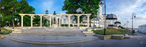 사람없음 JPG 포토 해외이미지 거리 건물 건축양식 구시가지 기념물 도로 도시 도시풍경 루마니아 산책로 시인 안뜰 야외 여름 여행 유럽 정사각형 조각 조각상 천연기념물 파노라마 포트 해변 해외202004 해외포토 휴양지