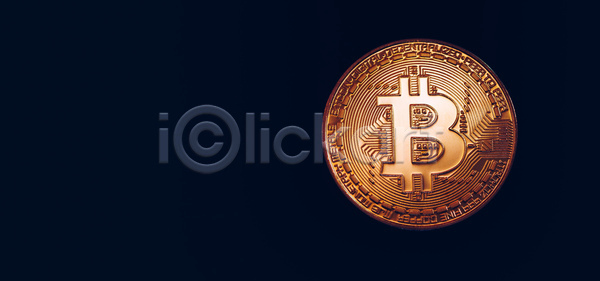 전자상거래 사람없음 JPG 포토 해외이미지 가상 가상화폐 검은배경 검은색 경제 구매 그물 금속 금융 네트워크 돈 동전 디지털 무역 발굴 백그라운드 비즈니스 상업 시장 심볼 암호 웹 인터넷 전자 카피스페이스 컨셉 토막 해외포토 황금