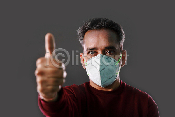 보호 남자 동양인 사람 인도인 한명 JPG 포토 해외이미지 가면 감염 건강 기침 도시 먼지 손 스모그 알레르기 얼굴 인플루엔자 전염병 질병 필터