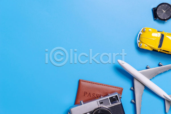 사람없음 JPG 포토 해외이미지 기술 라이프스타일 머리위 백그라운드 복고 블로거 수확 여권 여름(계절) 여행 오브젝트 옷 위치 유행 장신구 정상 카메라 컨셉 파란색 플랫 항목 휴가 힙스터