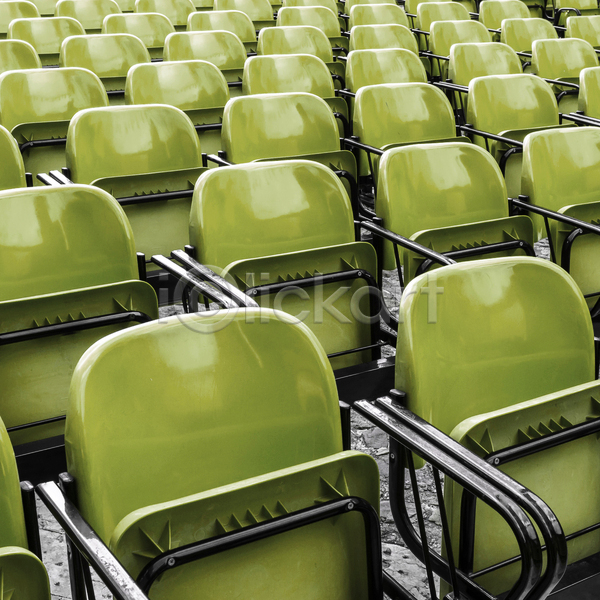 사람없음 JPG 포토 해외이미지 극장 기다림 무대 미술 백그라운드 선 수확 앉기 야외 오브젝트 의자 이벤트 일반 줄서기 초록색 패턴 포즈 플라스틱