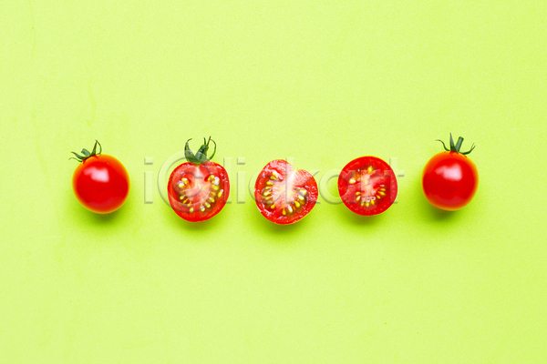 사람없음 JPG 포토 해외이미지 단면 방울토마토 실내 초록배경 토마토