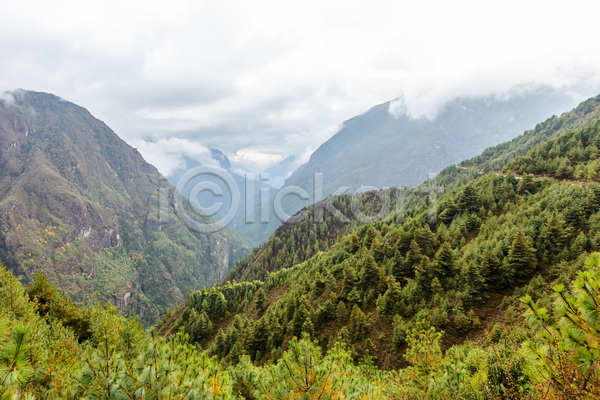 산책 사람없음 JPG 포토 해외이미지 가이드 국립공원 기도 깃발 네팔 도전 등산 방법 불교 산 산악가 스포츠 야외 여행 여행객 자연 절정 정상 트래킹 풍경(경치) 하늘 하이커 하이킹 휴가 히말라야