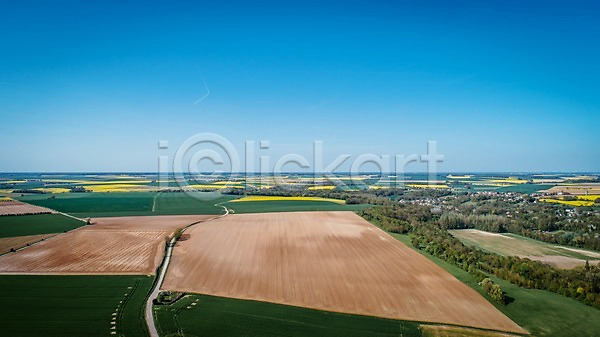 사람없음 JPG 포토 항공촬영 농장 보리밭 야외 유럽 유럽풍경 자연 주간 초원(자연) 풍경(경치) 프랑스 하늘 해외풍경