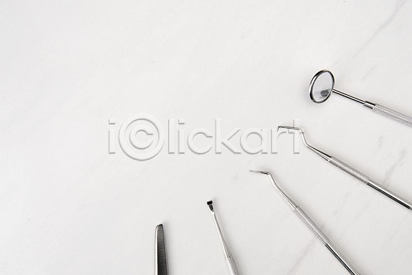 사람없음 JPG 포토 하이앵글 구강거울 스튜디오촬영 실내 오브젝트 의료기기 치과용품 플랫레이 흰배경