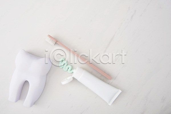 사람없음 JPG 포토 하이앵글 스튜디오촬영 실내 오브젝트 치아모형 치약 칫솔 플랫레이 흰배경