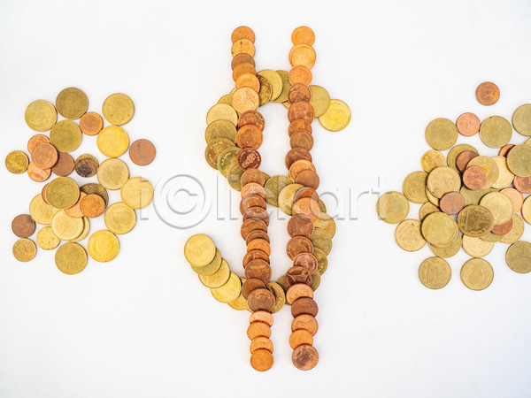 절약 사람없음 JPG 포토 해외이미지 금융 달러 돈 동전 모양 백그라운드 비즈니스 산 재산 태국 항아리 황금 흰배경 흰색