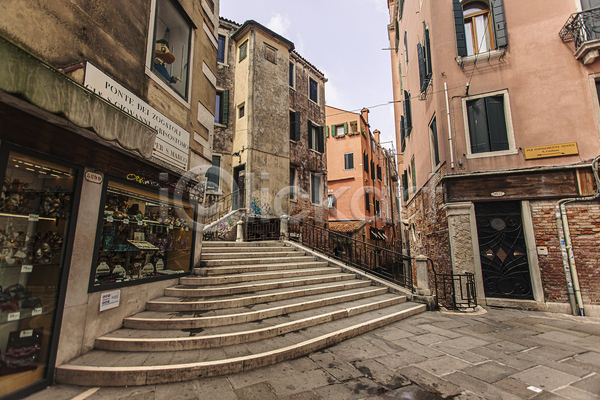 사람없음 JPG 포토 해외이미지 건물 계단 골목길 베네치아 상점 야외 유럽건축 유럽풍경 이탈리아 주간