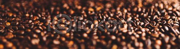 사람없음 JPG 템플릿 포토 해외이미지 갈색 검은색 고립 굽기 내추럴 단절 디자인 배너 백그라운드 복고 상점 수확 숟가락 아침식사 어둠 에스프레소 우주 음료 카페인 커피 컨셉 콩 탁자 파노라마 해외포토 헤딩 회사