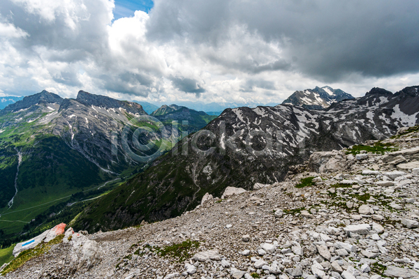 고독 사람없음 JPG 포토 해외이미지 고립 구름(자연) 등산 라이프스타일 맑음 산 시골 알프스 야외 여름(계절) 여행 오스트리아 응시 자연 저수지 절정 정상 천국 트래킹 파노라마 하이킹 환경 휴가