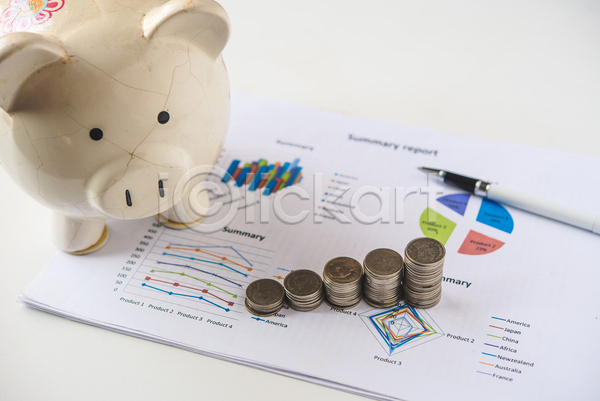 계획 분석 사람없음 JPG 포토 해외이미지 그래프 동전 동전탑 돼지저금통 백그라운드 자산관리 재산 저축 통계
