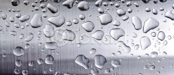 떨어짐 신선 추위 사람없음 JPG 포토 해외이미지 거품 금속 물 물방울 반사 백그라운드 빗방울 빛 빨래 액체 은색 젖음 질감 추상 패턴 해외포토