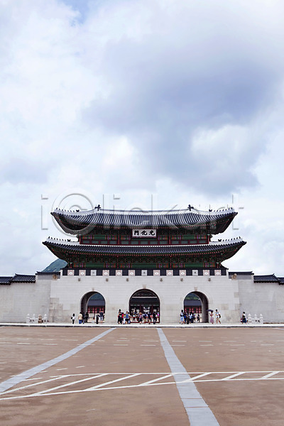 여러명 JPG 포토 광화문 구름(자연) 도시풍경 문화재 서울 야외 여행객 주간 하늘