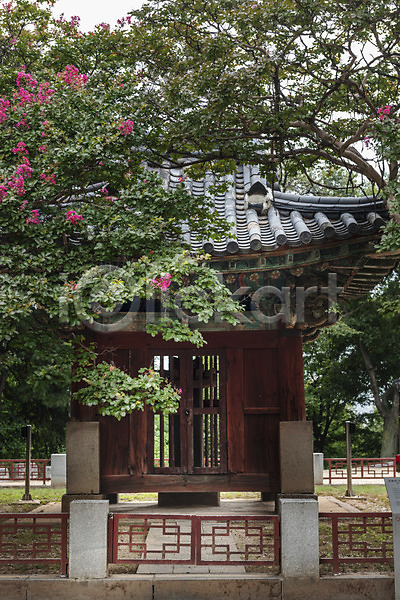 사람없음 JPG 포토 고건축 국내여행 기와지붕 문화재 배롱나무 야외 여행 오목대 전주 전주한옥마을 전통문화 주간 풍경(경치) 한국전통